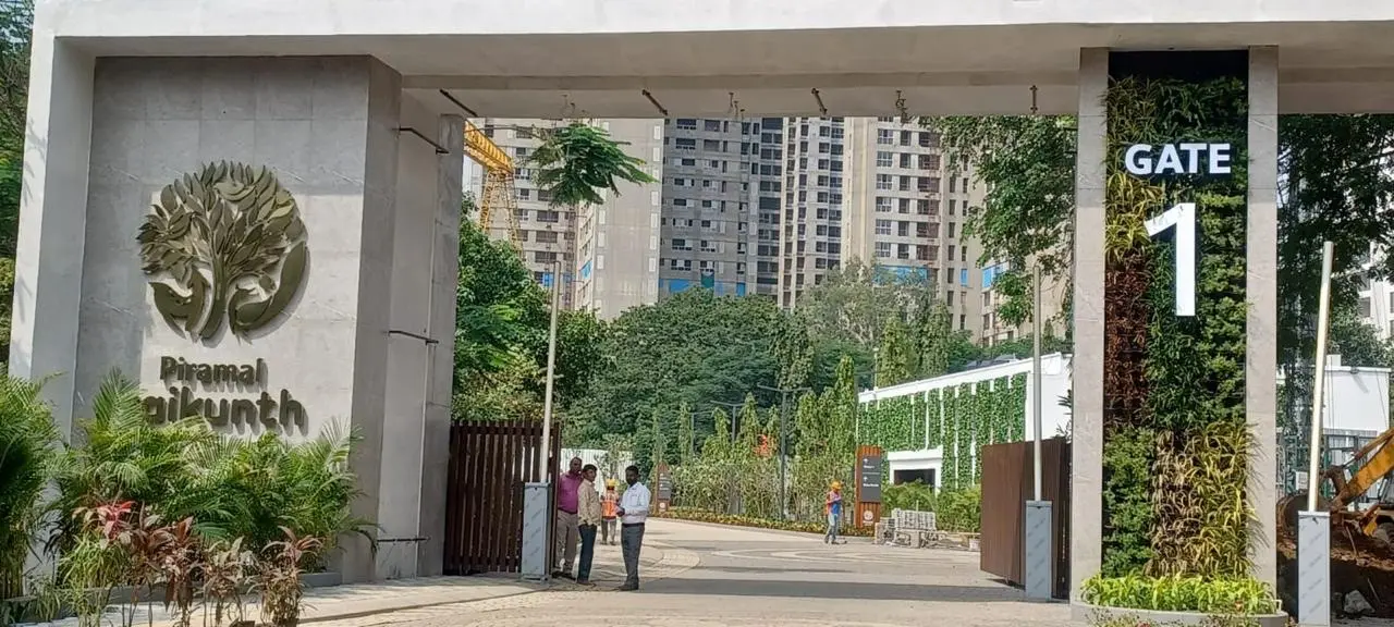Piramal Vaikunth Gate 1 entrance identity and signage
