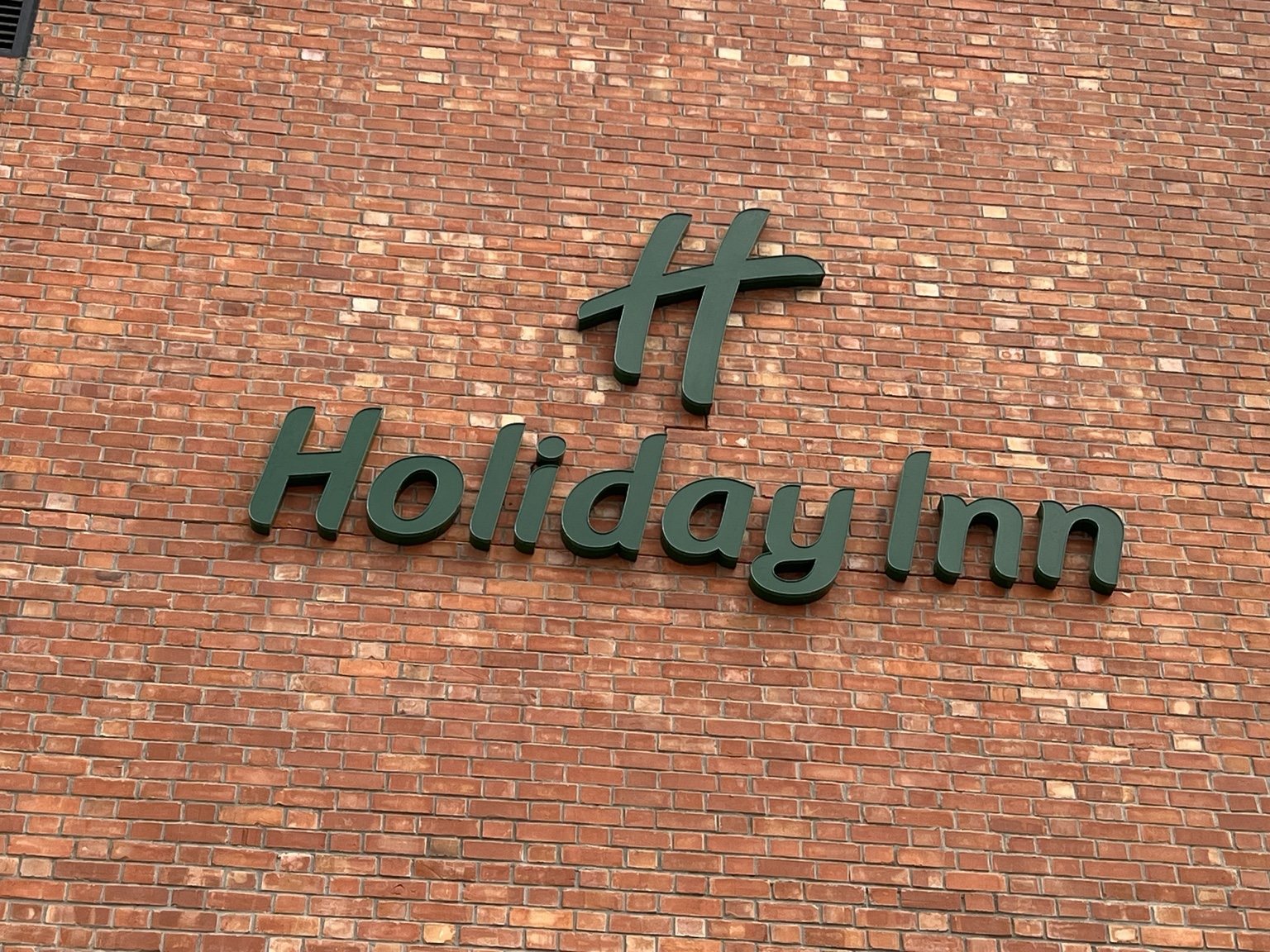 Holiday Inn Gurugram signage